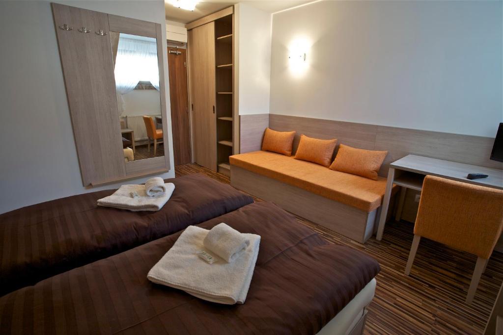 Putnicky Mlyn Hotel Marianka Phòng bức ảnh