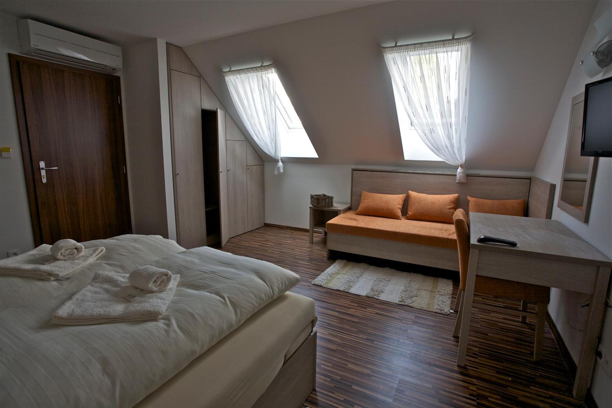 Putnicky Mlyn Hotel Marianka Ngoại thất bức ảnh